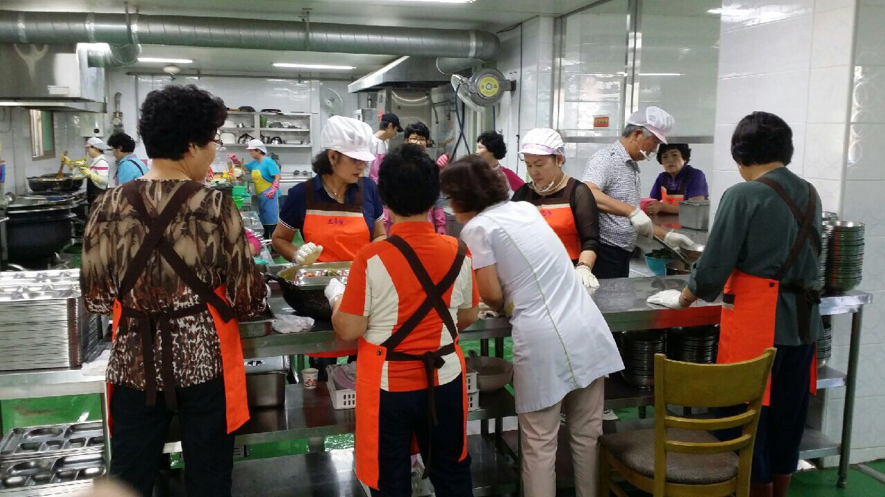 2017년 9월 군산경로식당 무료급식소 급식봉사
