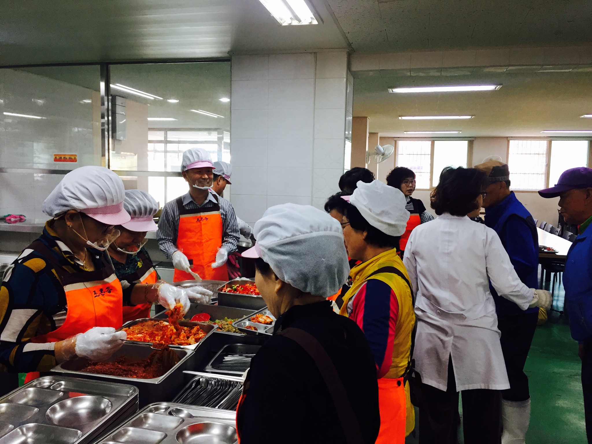 2017년 10월 군산경로식당 무료급식소 급식봉사