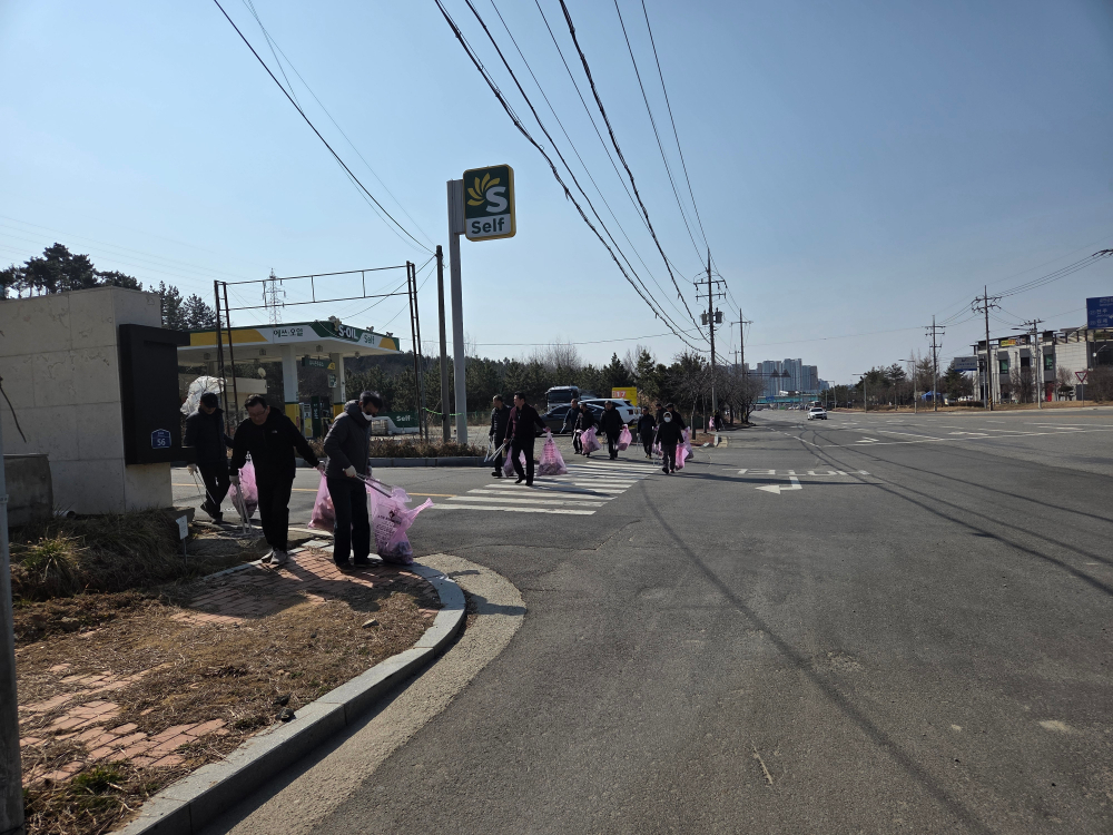 성산면주민자치위원회청소활동사진(7)